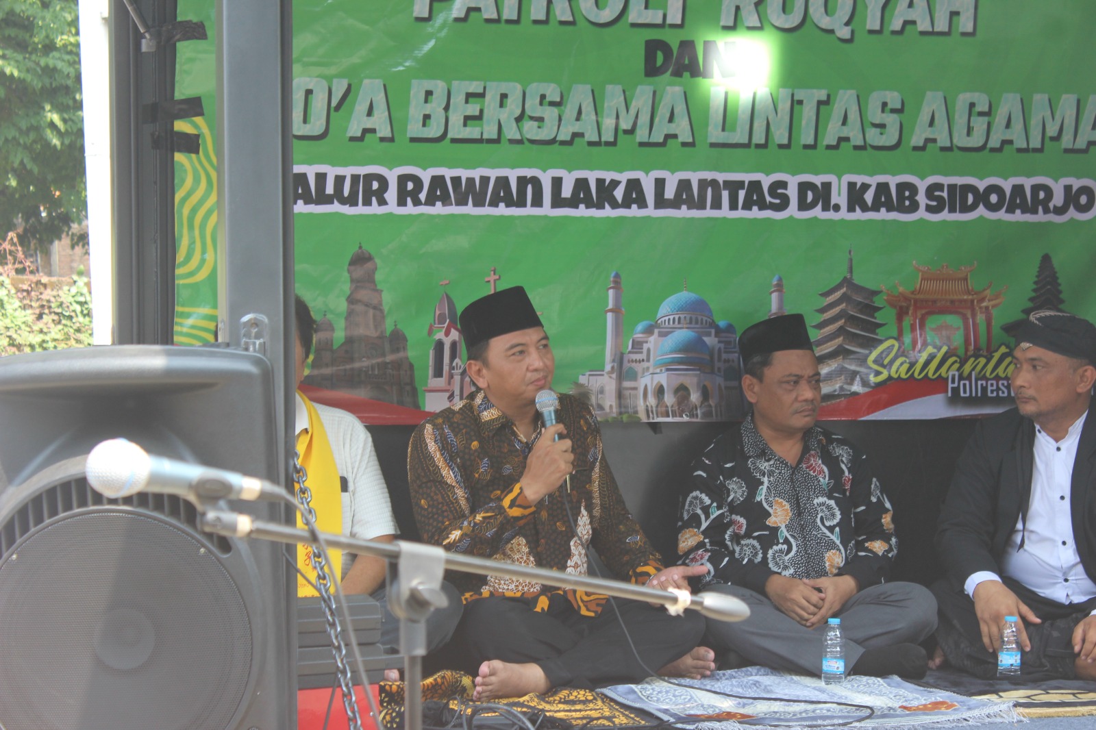 Ops Zebra Semeru 2024 Polisi Gelar Doa Bersama di Jalur Rawan Laka Lantas di Sidoarjo