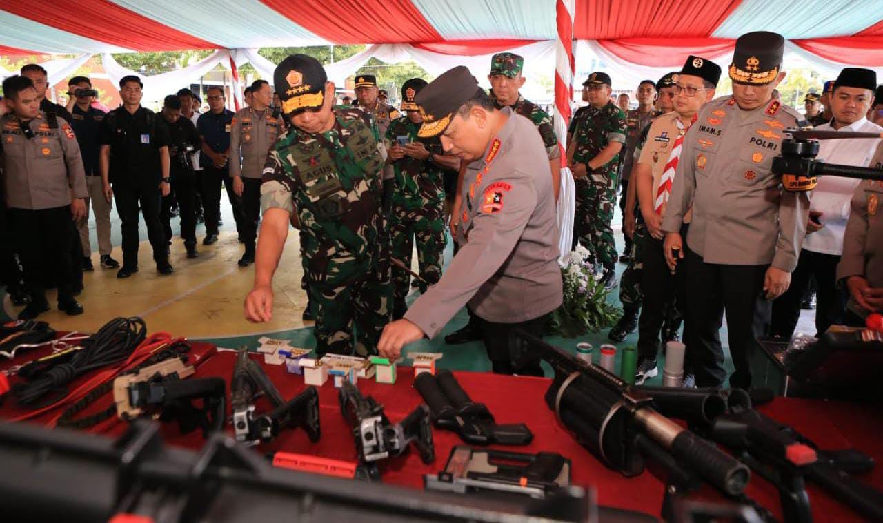 Kapolri dan Panglima Cek Kesiapan Pengamanan Pilkada Serentak di Jatim