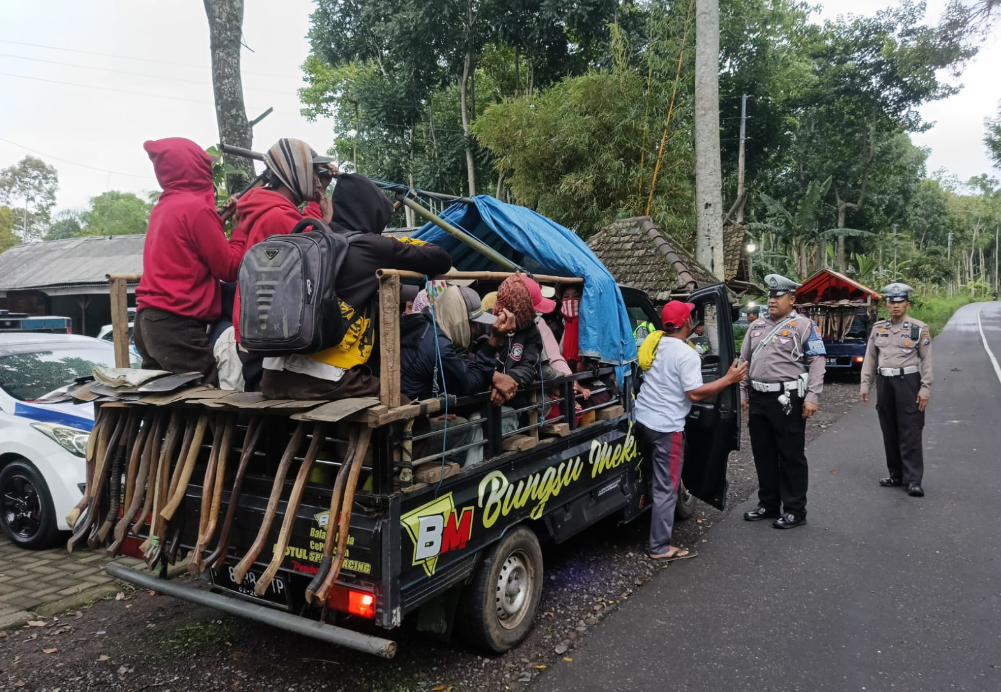 Patroli Subuh Upaya Preventif Polres Bondowoso Pasca Laka Tunggal di Ijen